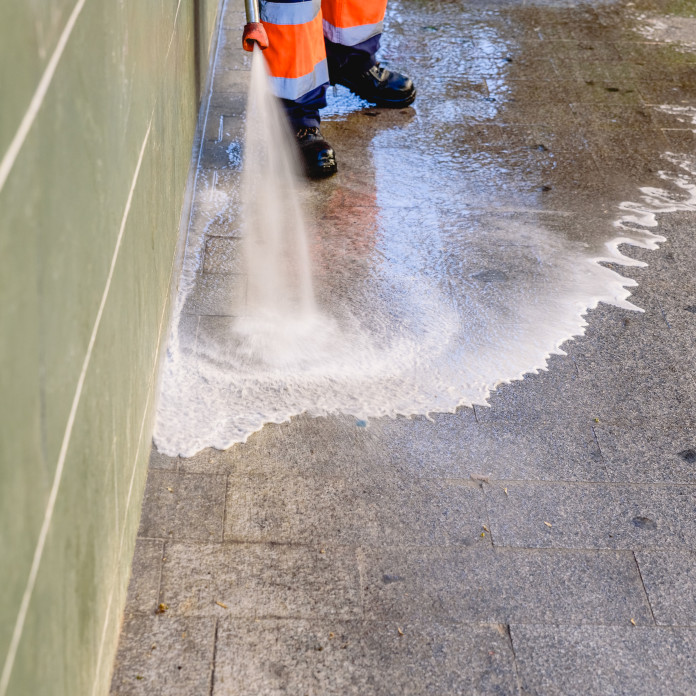 Limpieza, Desinfección y Mantenimiento Urbano en Girona